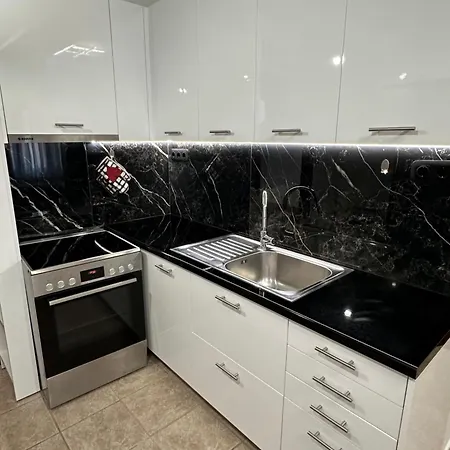 Prism Free Private Parking Apartmán