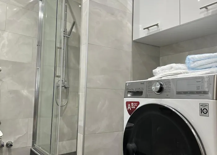 Prism Free Private Parking * 塞萨洛尼基