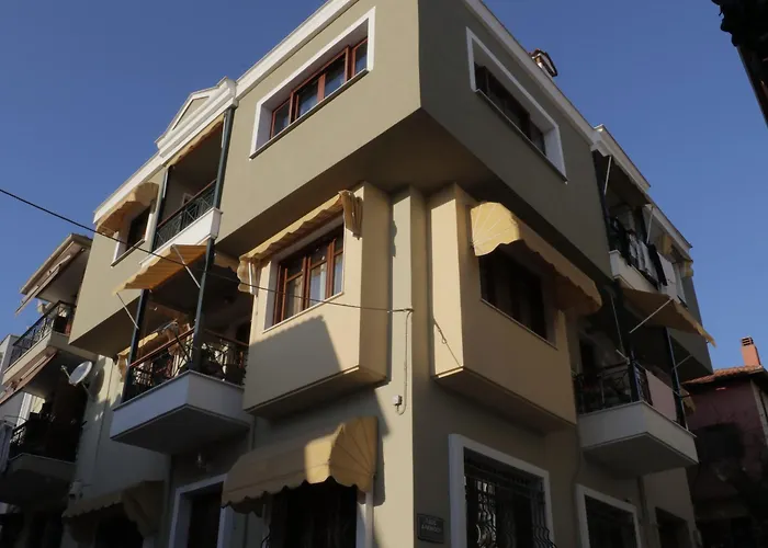 Prism Free Private Parking * 塞萨洛尼基